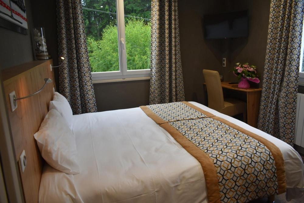 Logis Hotel Beau Site Loubaresse  Eksteriør bilde