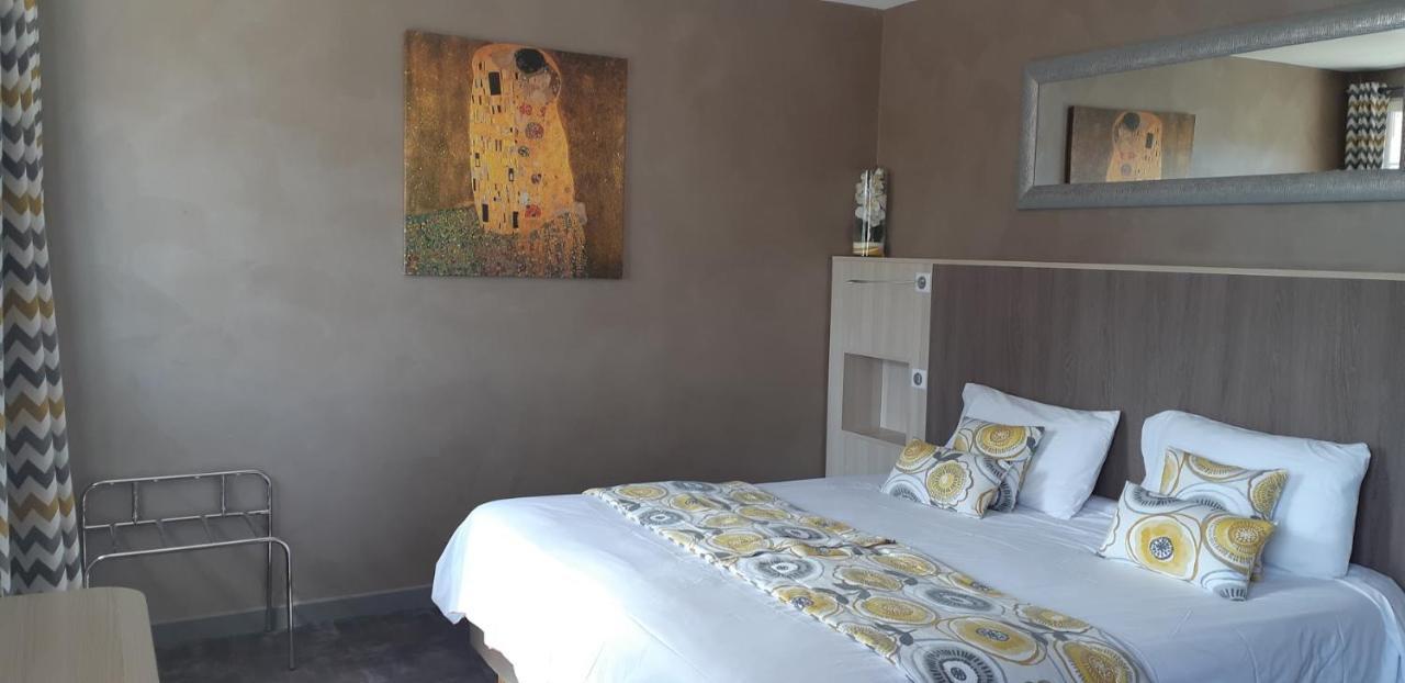 Logis Hotel Beau Site Loubaresse  Eksteriør bilde