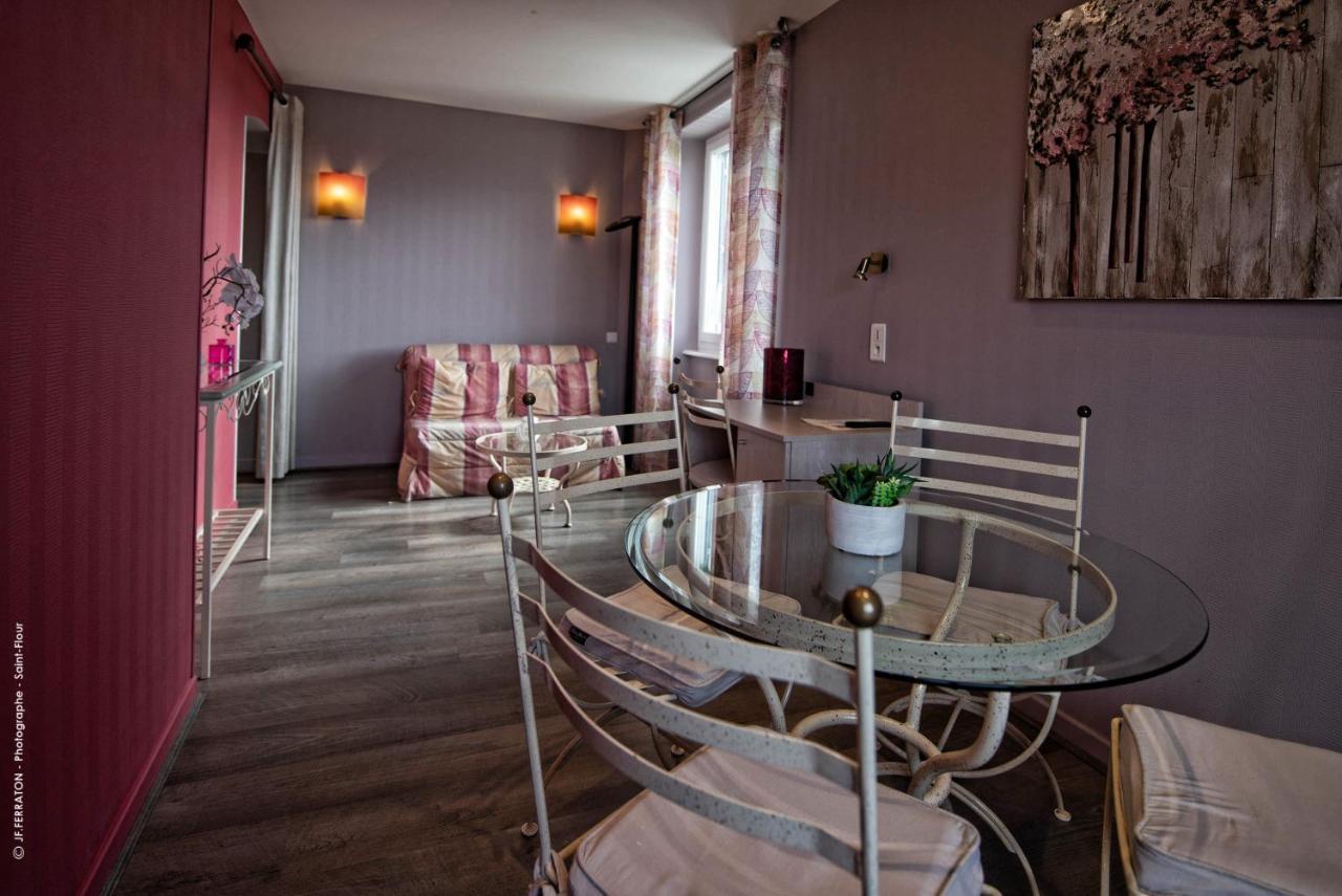 Logis Hotel Beau Site Loubaresse  Eksteriør bilde