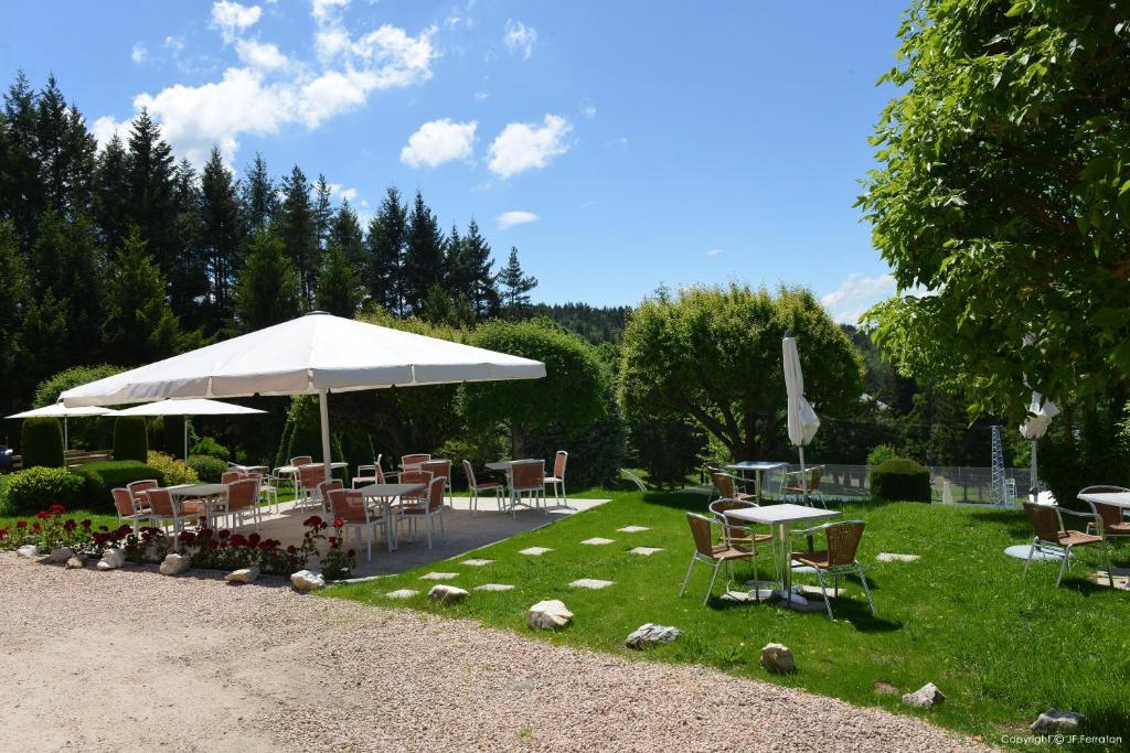 Logis Hotel Beau Site Loubaresse  Eksteriør bilde